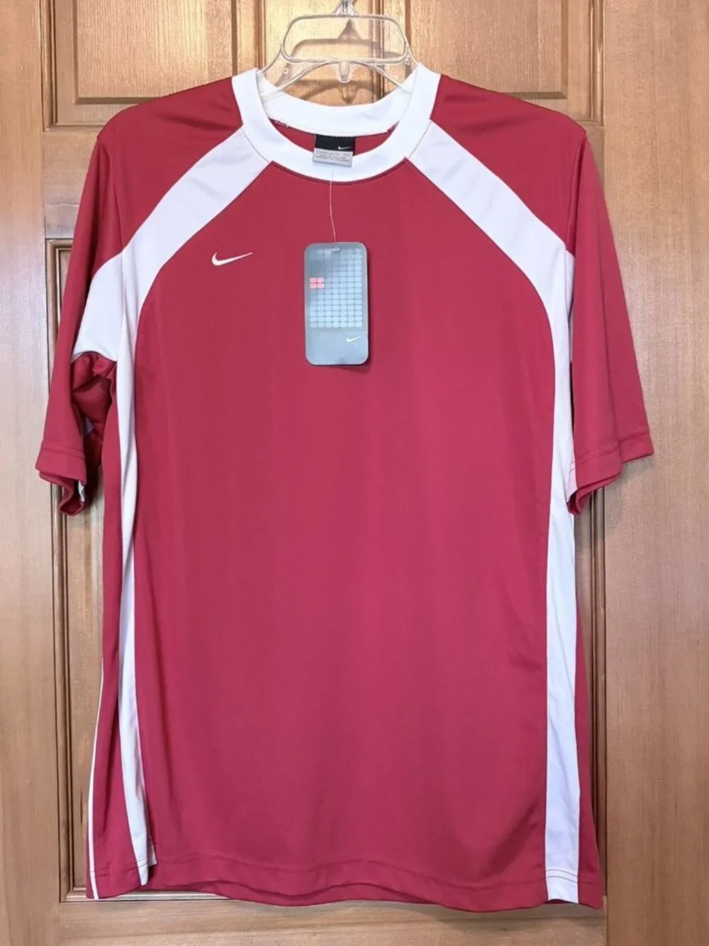 Nike Red Soccer Shirt Youth Boys XL 18/20 NWT